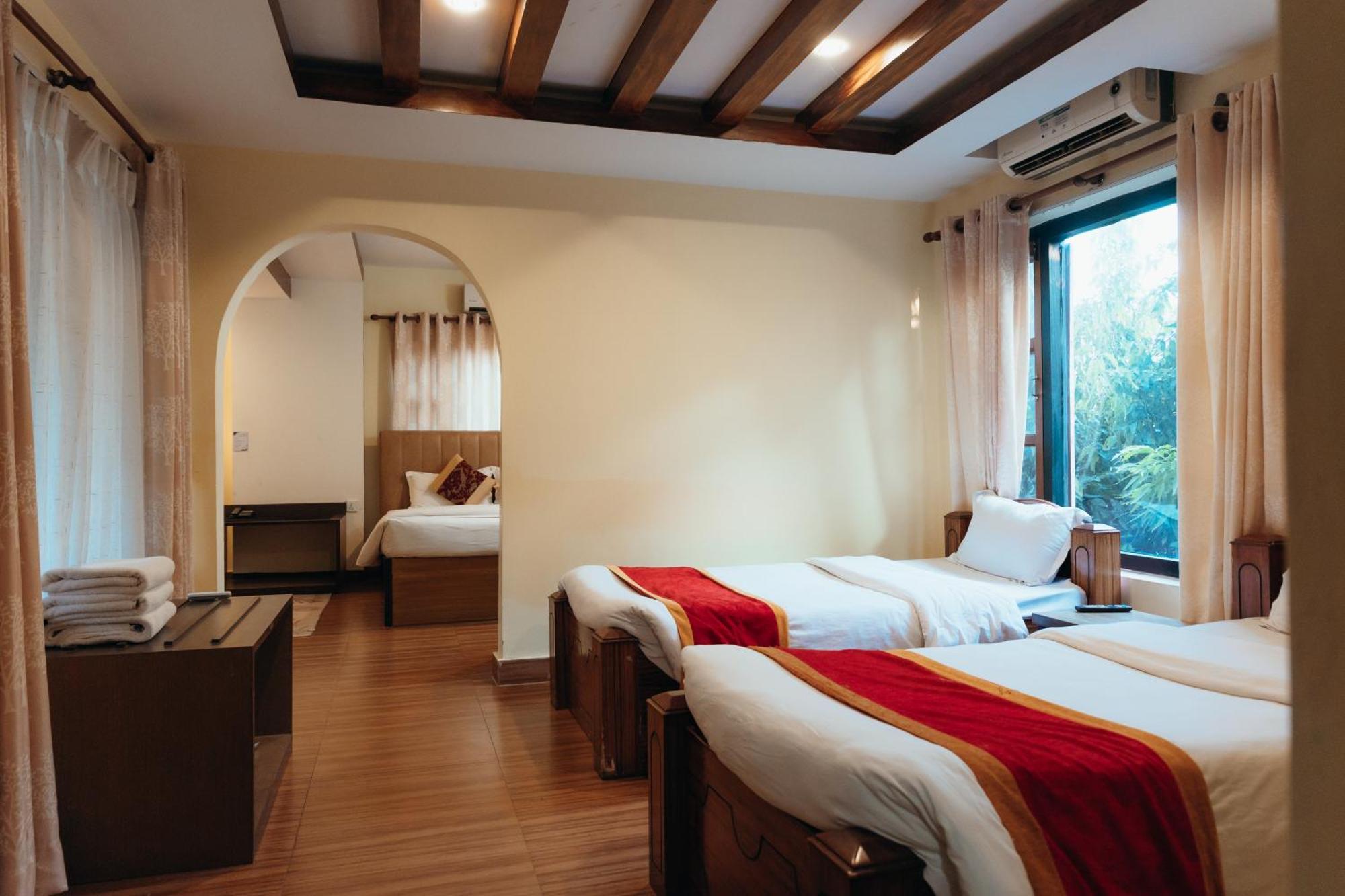 Jungle Safari Lodge- Serenity In The Wild Sauraha Exterior foto