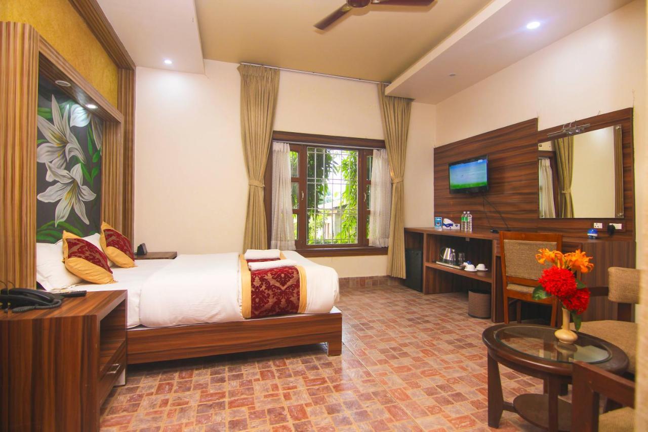 Jungle Safari Lodge- Serenity In The Wild Sauraha Exterior foto